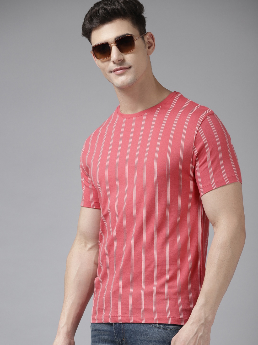 

Blackberrys Men Pink & White Slim Fit Striped Pure Cotton T-shirt