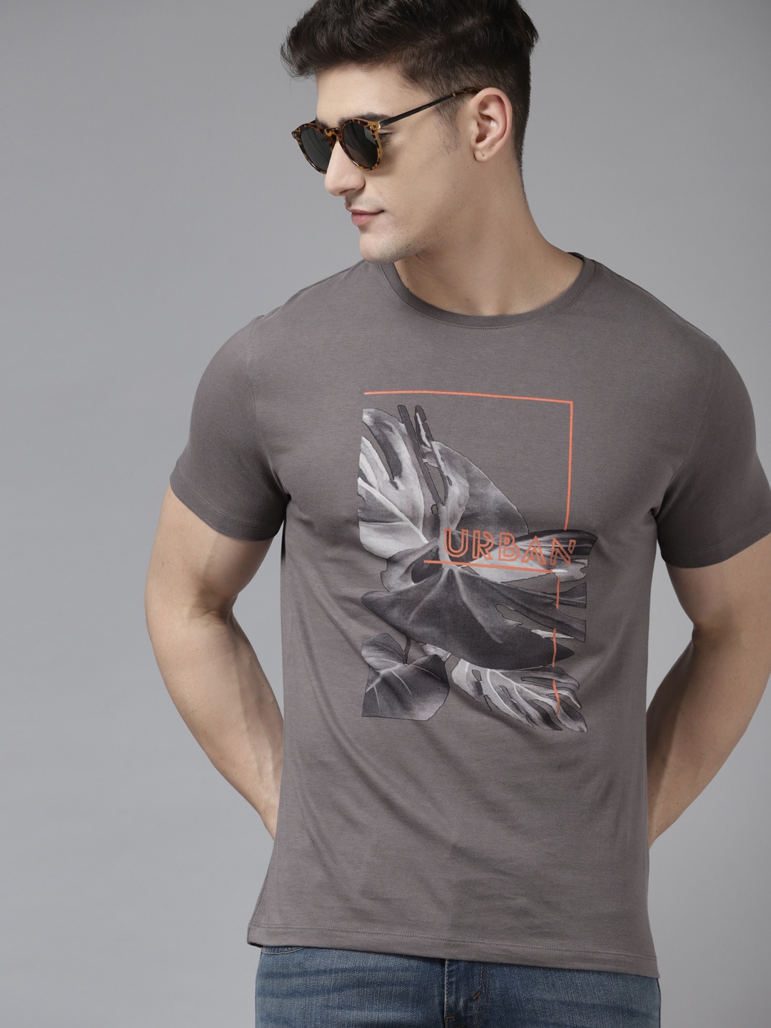 

Blackberrys Men Charcoal Grey Printed Pure Cotton Slim Fit T-shirt