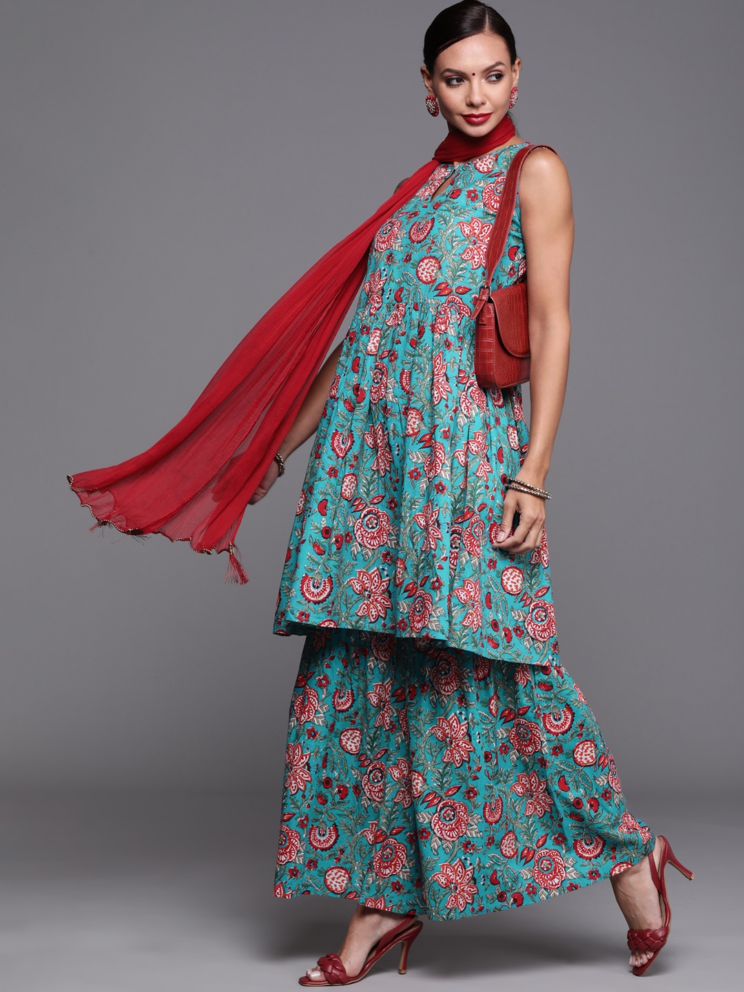 

Varanga Women Blue & Red Pure Cotton Floral Print Kurta with Sharara & With Dupatta