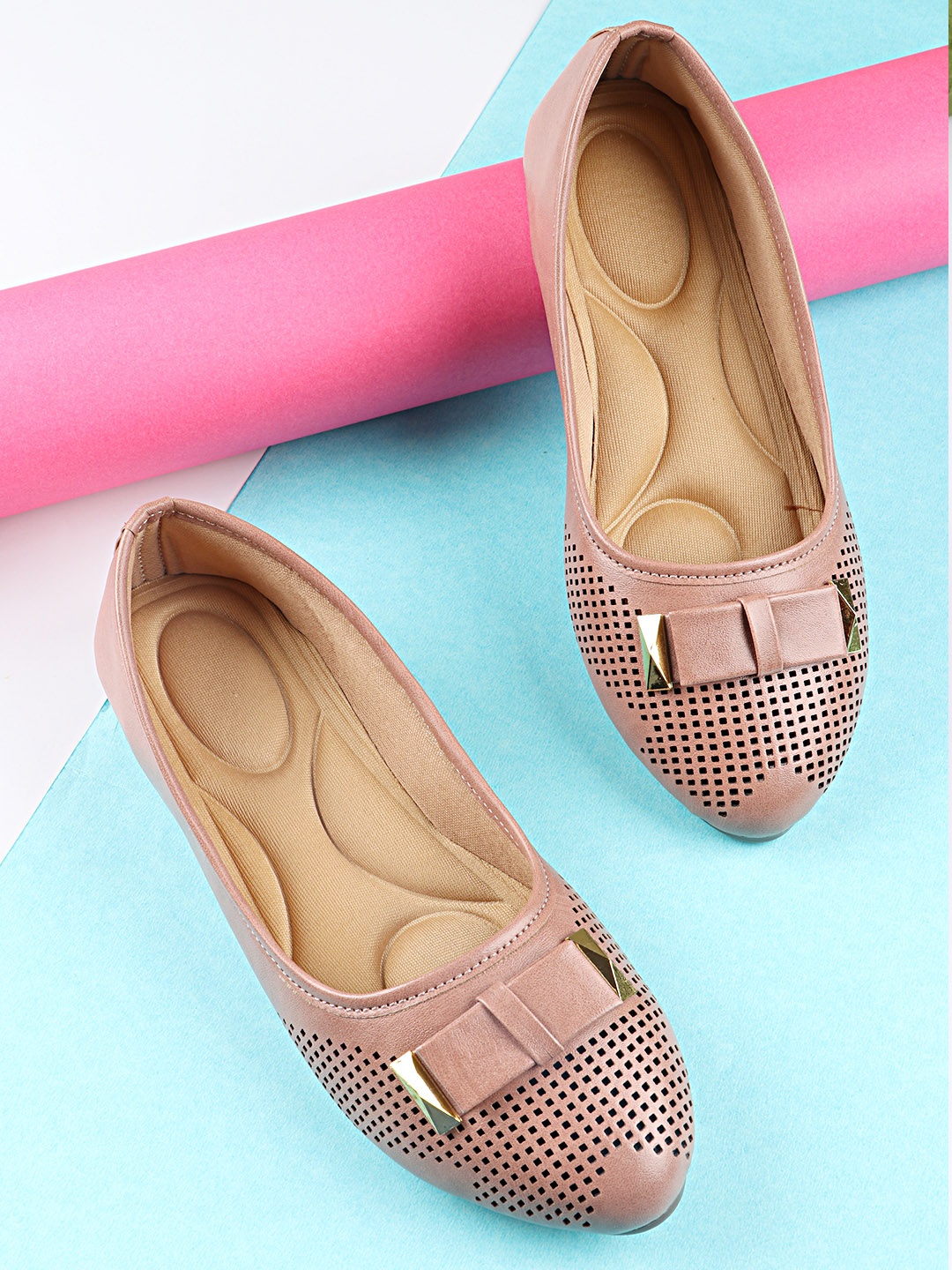 

Shoetopia Women Peach-Coloured Ballerinas with Laser Cuts