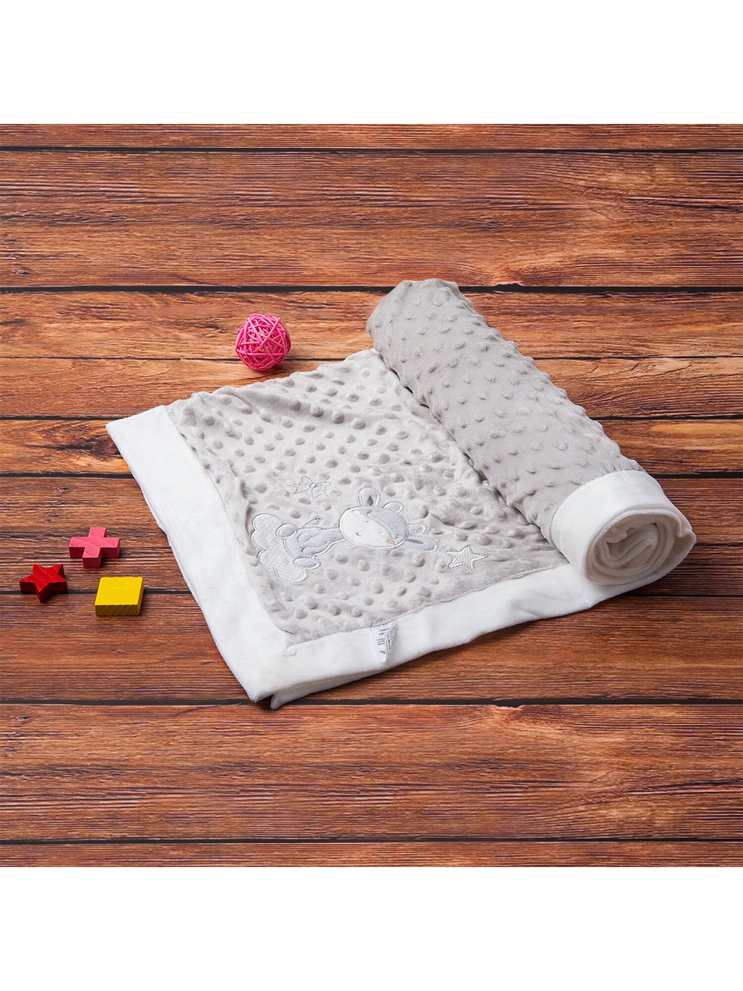 

Baby Moo Grey & White Animal Soft Reversible Bubble Blanket