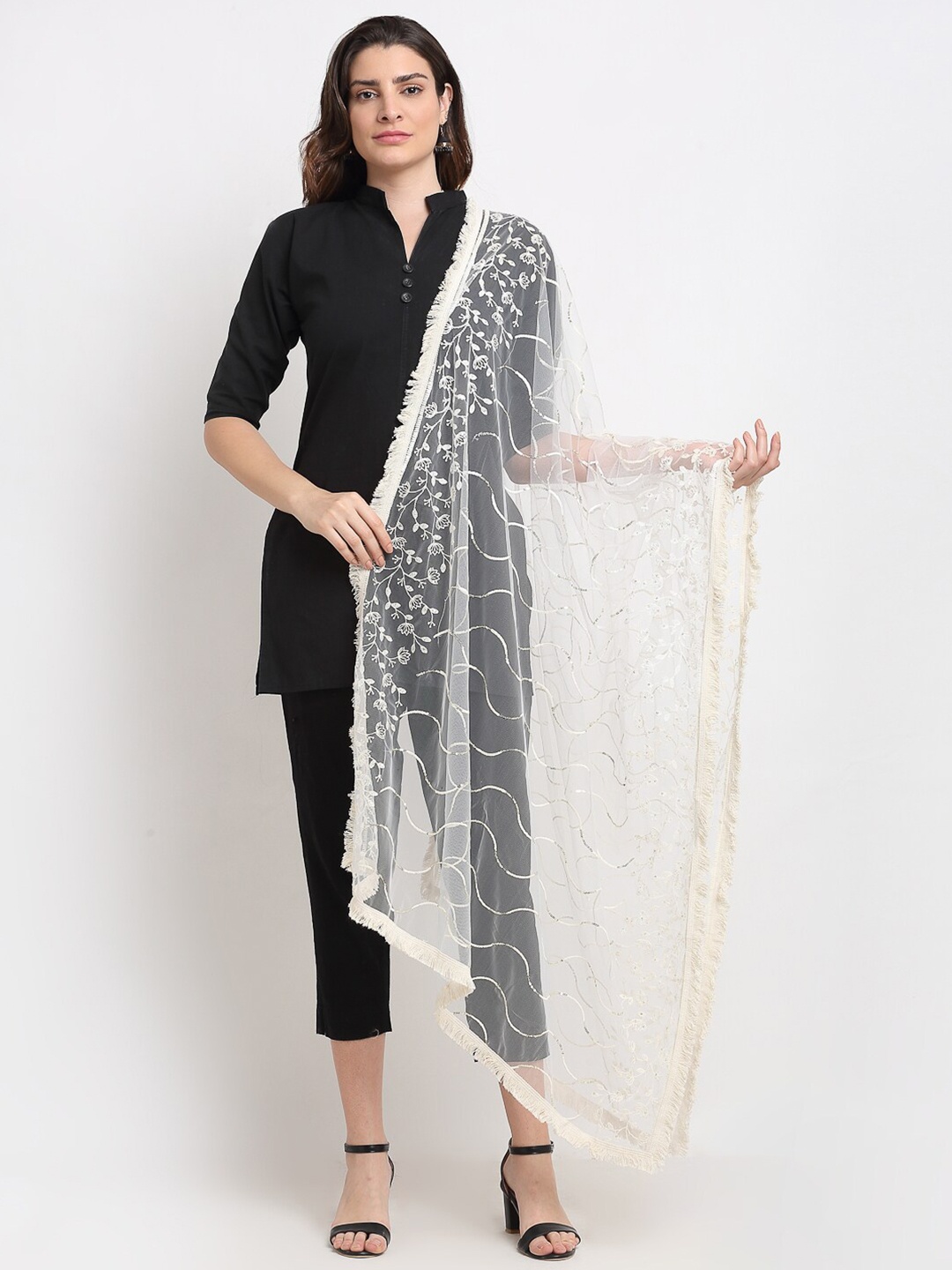 

Sugathari White Ethnic Motifs Embroidered Dupatta with Sequinned Detail