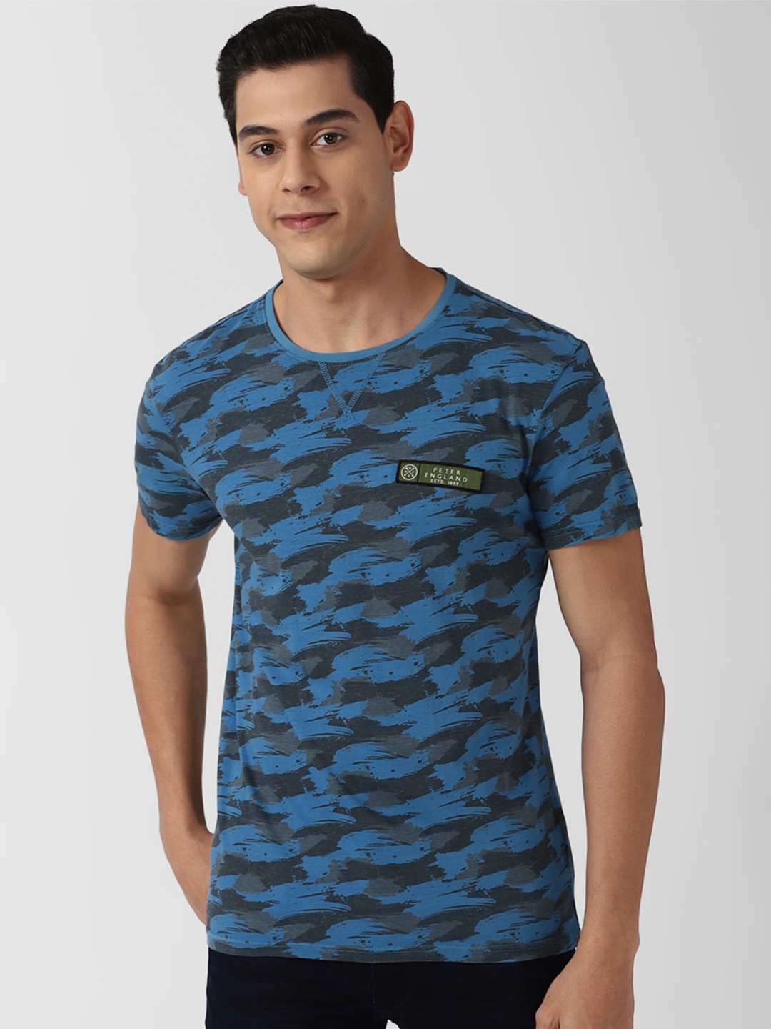 

Peter England Casuals Men Blue Printed Slim Fit T-shirt