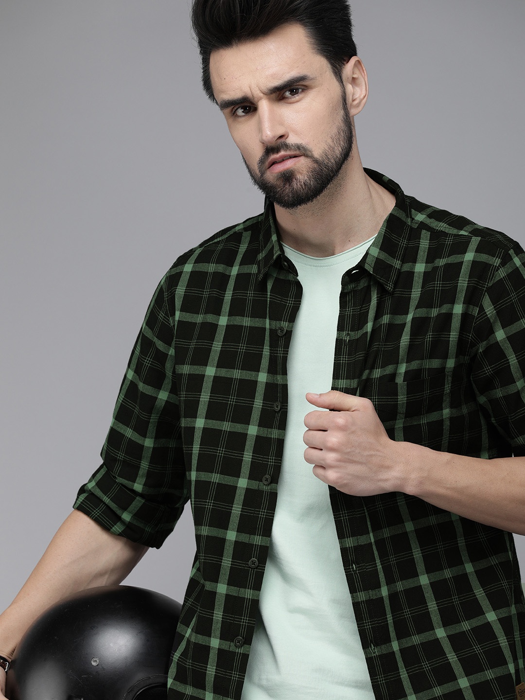 

Roadster Men Black And Green Tartan Checked Pure Cotton Casual Shirt