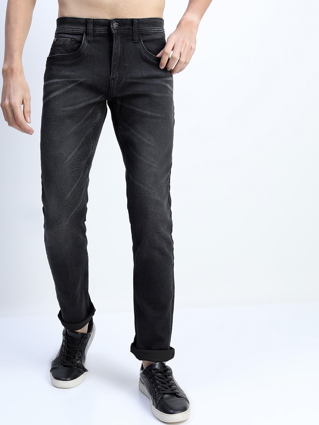 

LOCOMOTIVE Men Black Slim Fit Mildly Distressed Light Fade Stretchable Jeans