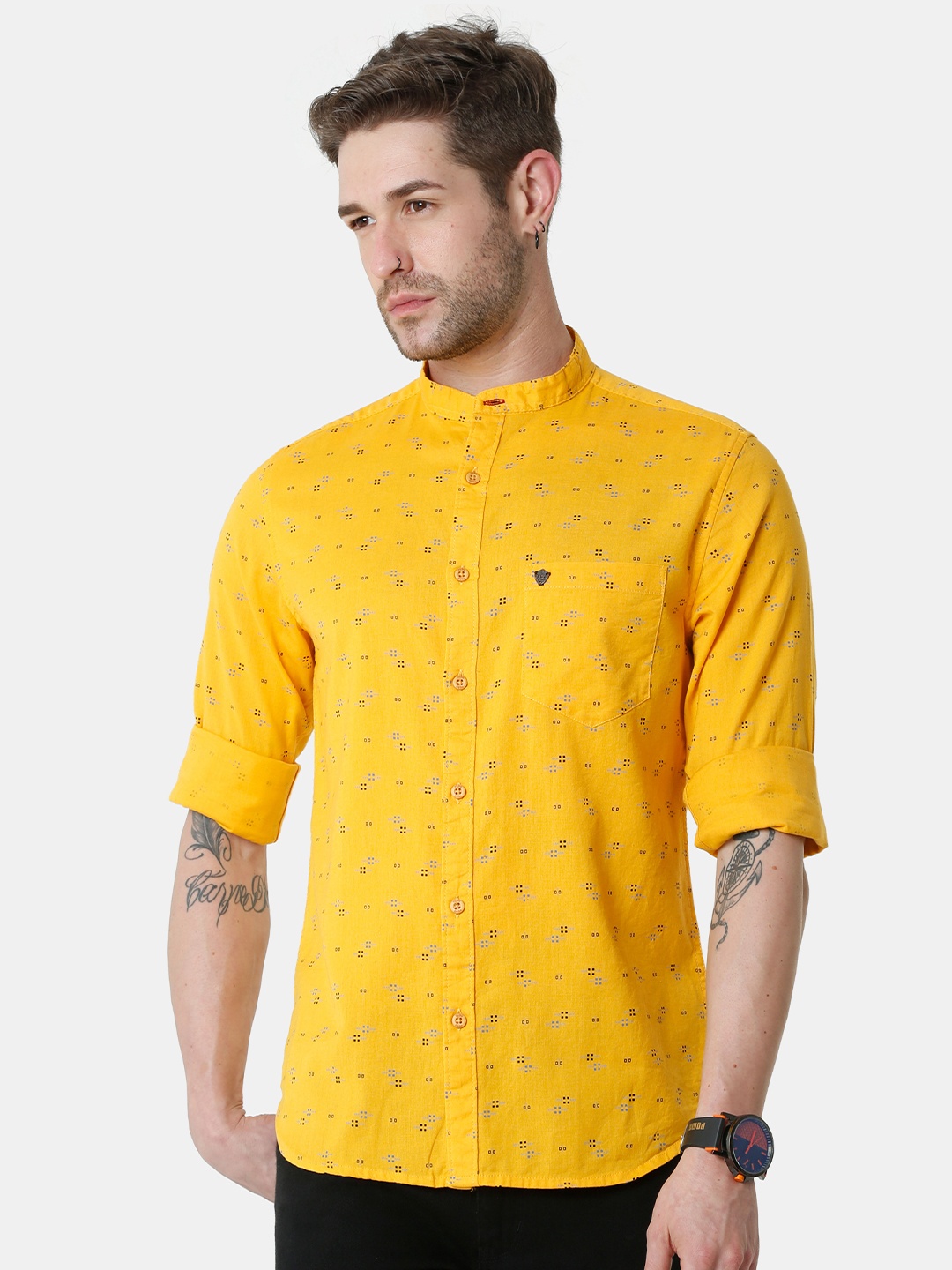 

VUDU Men Yellow Comfort Printed Casual Shirt