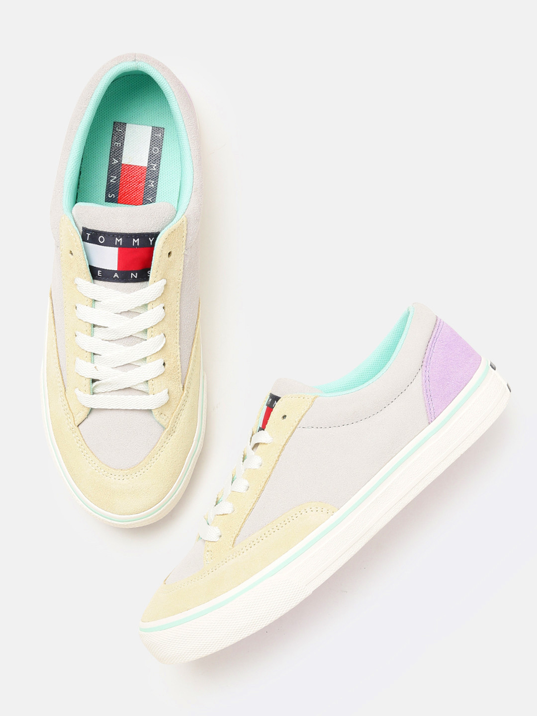

Tommy Hilfiger Women Grey & Cream Colourblocked Skate Varsity Suede Regular Sneakers