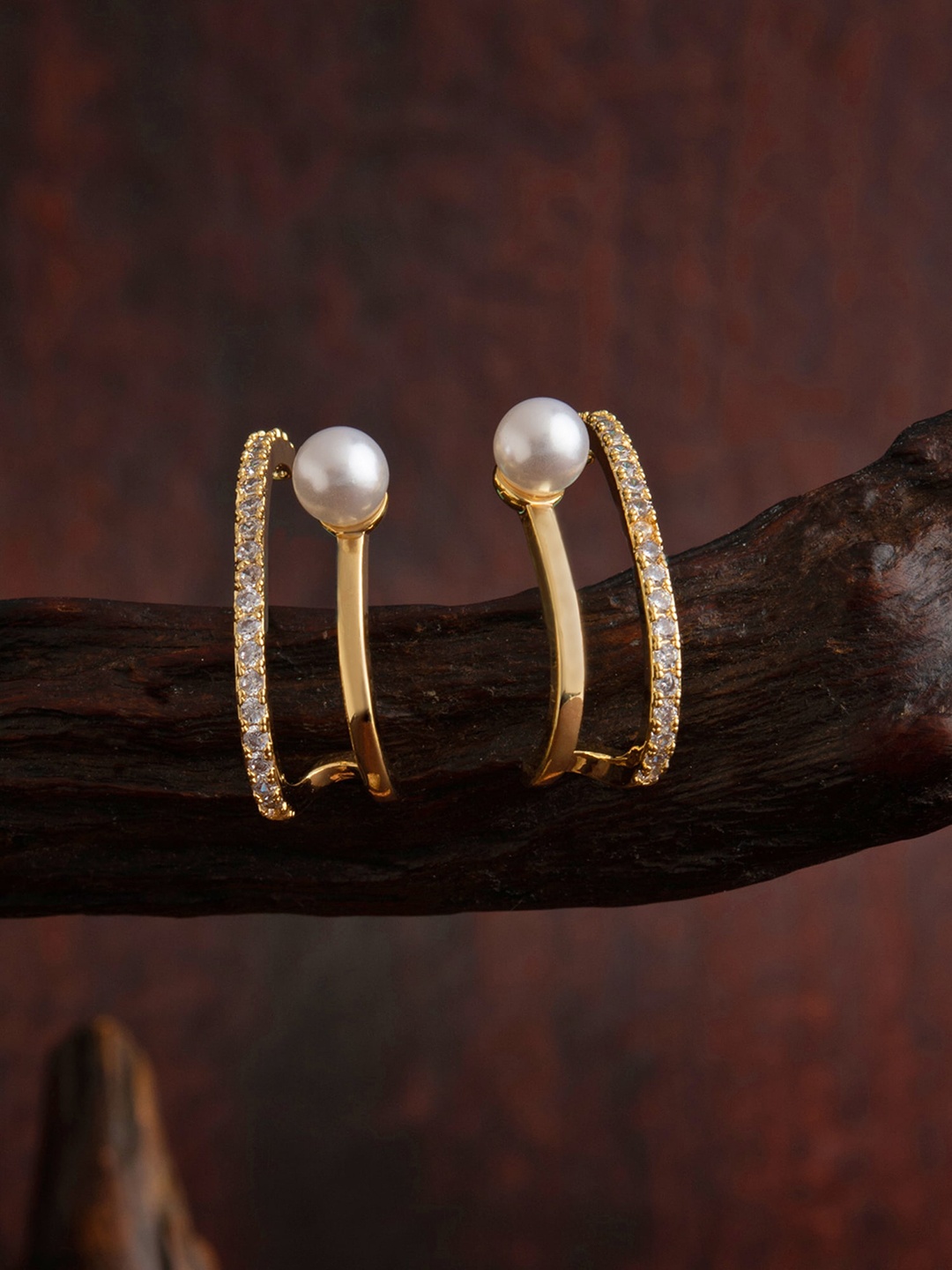

E2O Gold-Toned Contemporary Stud Huggie Earrings