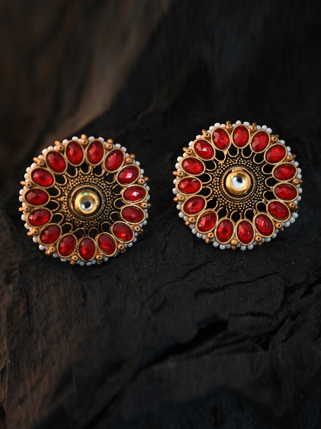 

justpeachy Red & Gold-Toned Classic Studs Earrings