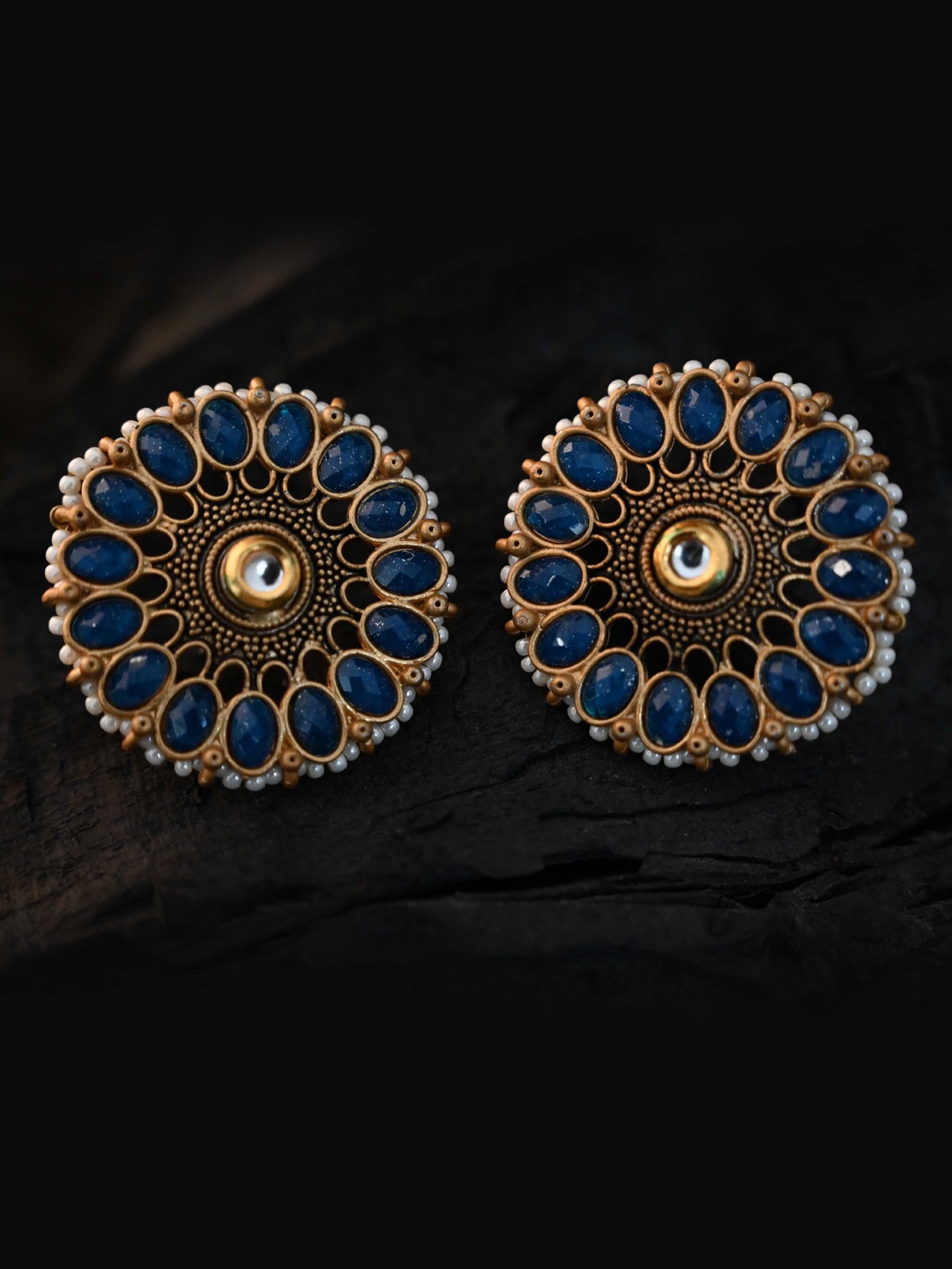 

justpeachy Blue Classic Studs Earrings