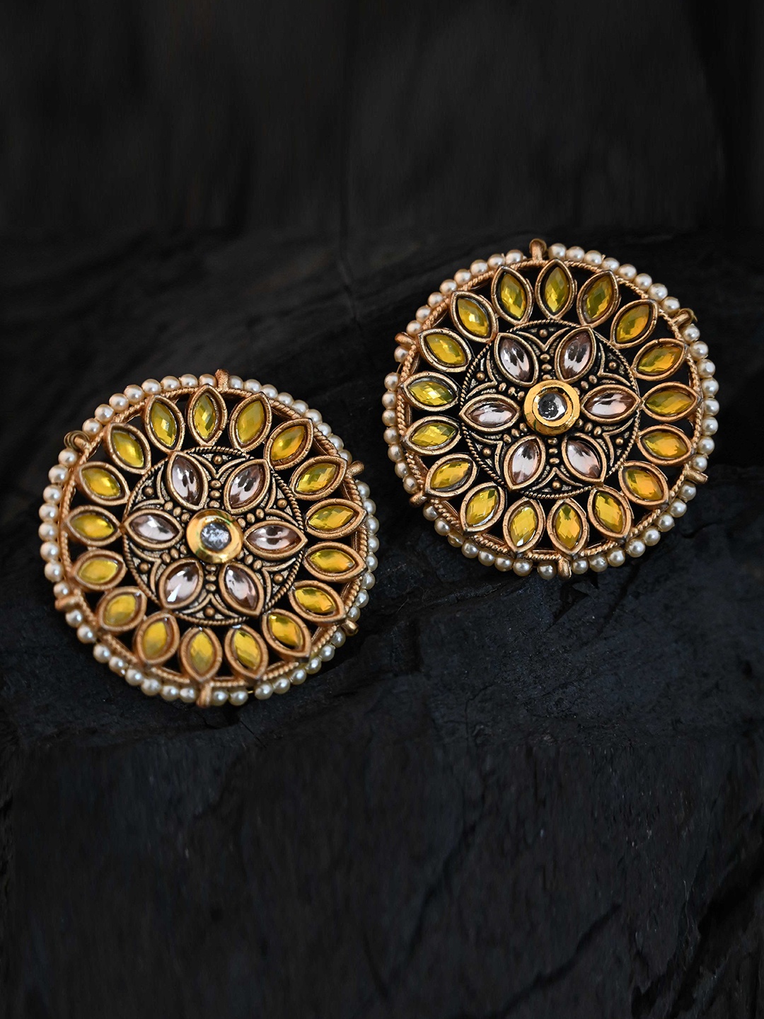 

justpeachy Woman Yellow Circular Studs Earrings
