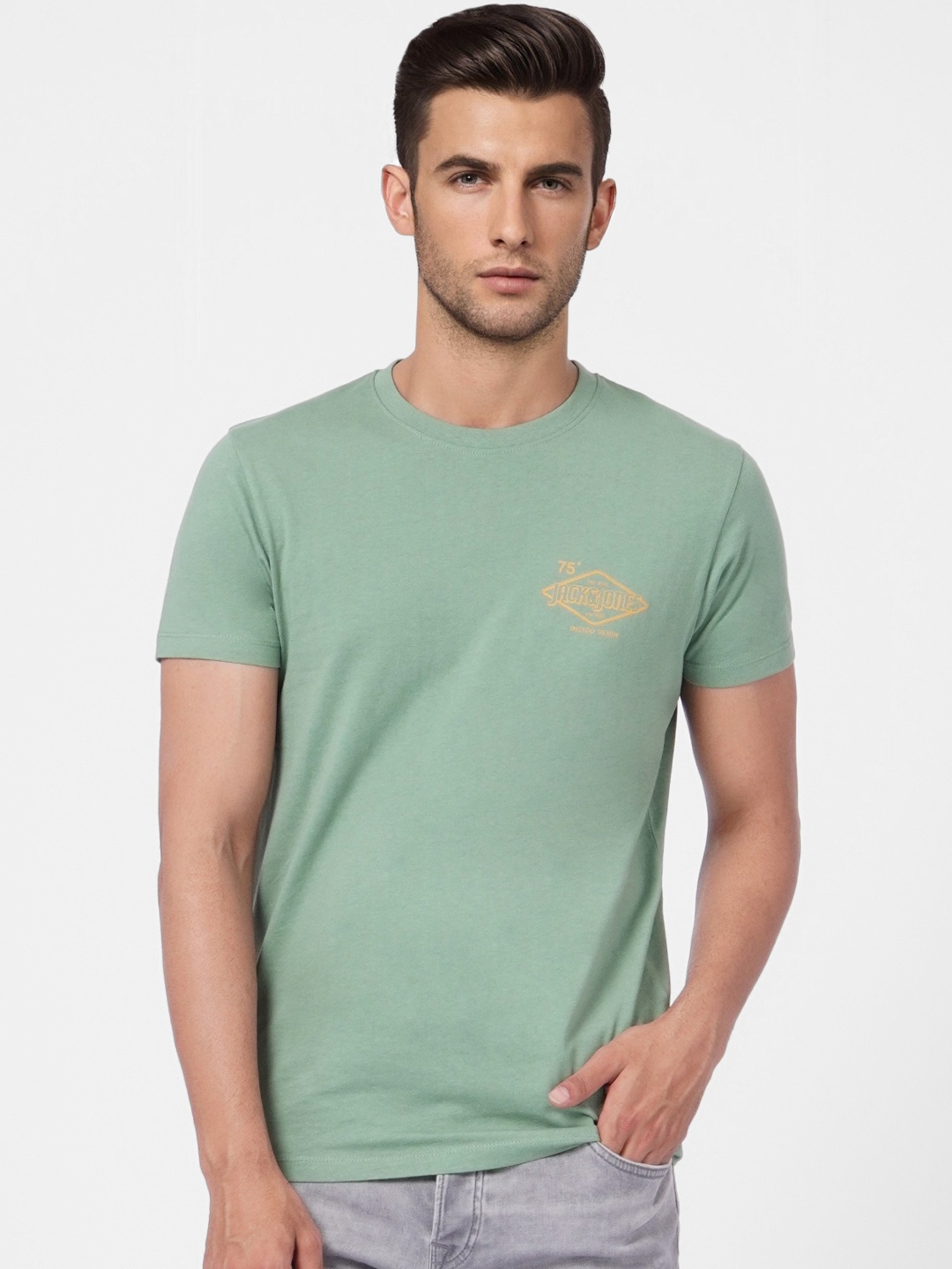 

Jack & Jones Men Green & Yellow Printed Pure Cotton Slim Fit T-shirt