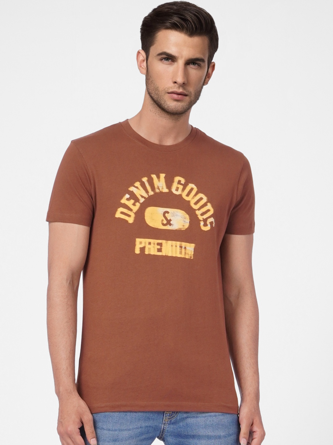 

Jack & Jones Men Brown & Yellow Printed Pure Cotton Slim Fit T-shirt