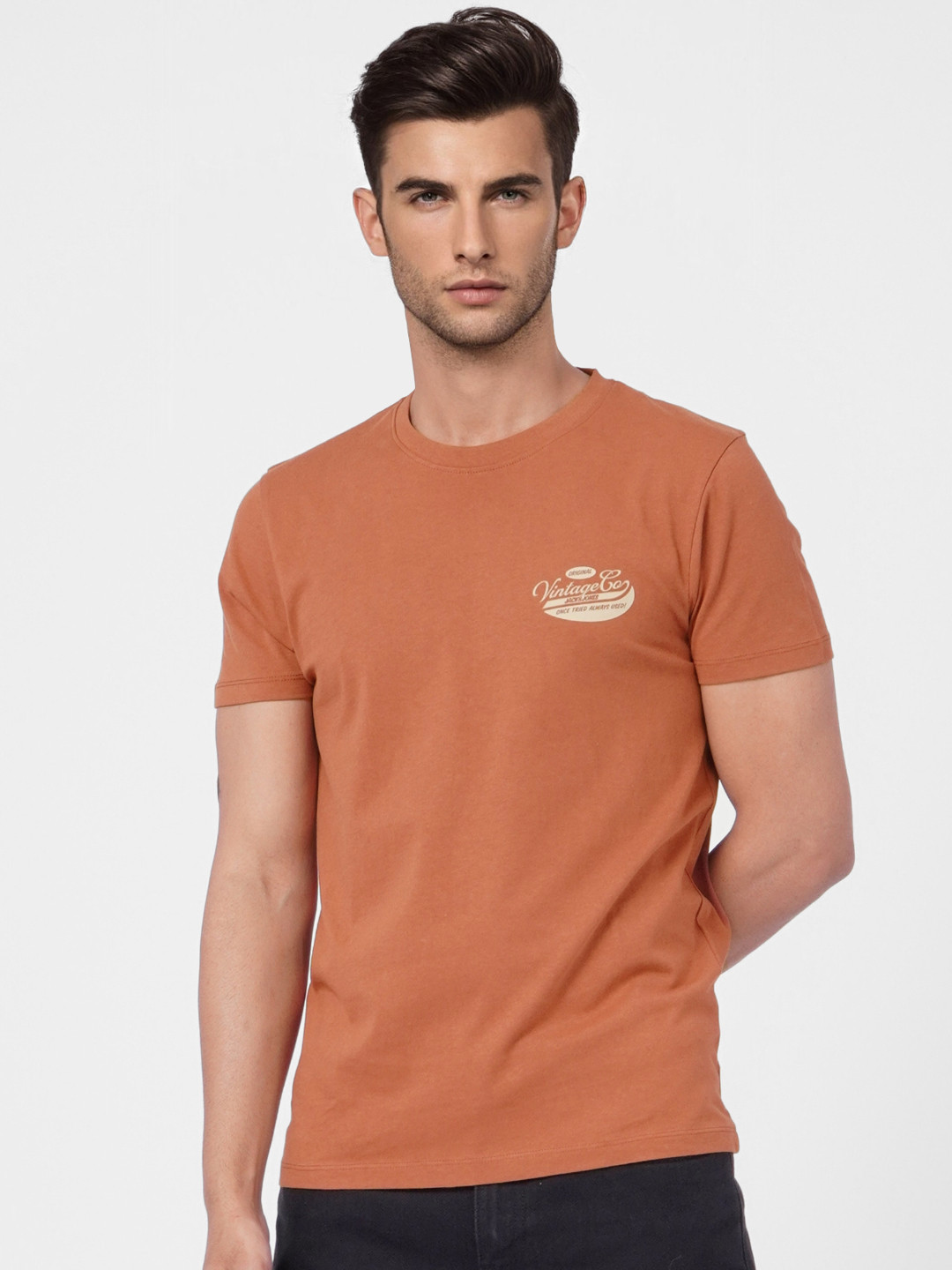 

Jack & Jones Men Brown Graphic Printed Slim Fit Pure Cotton Casual T-shirt