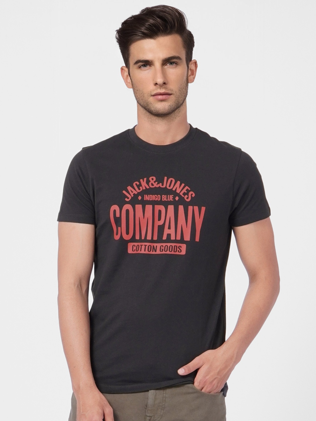 

Jack & Jones Men Black & Red Typography Printed Pure Cotton Slim Fit T-shirt