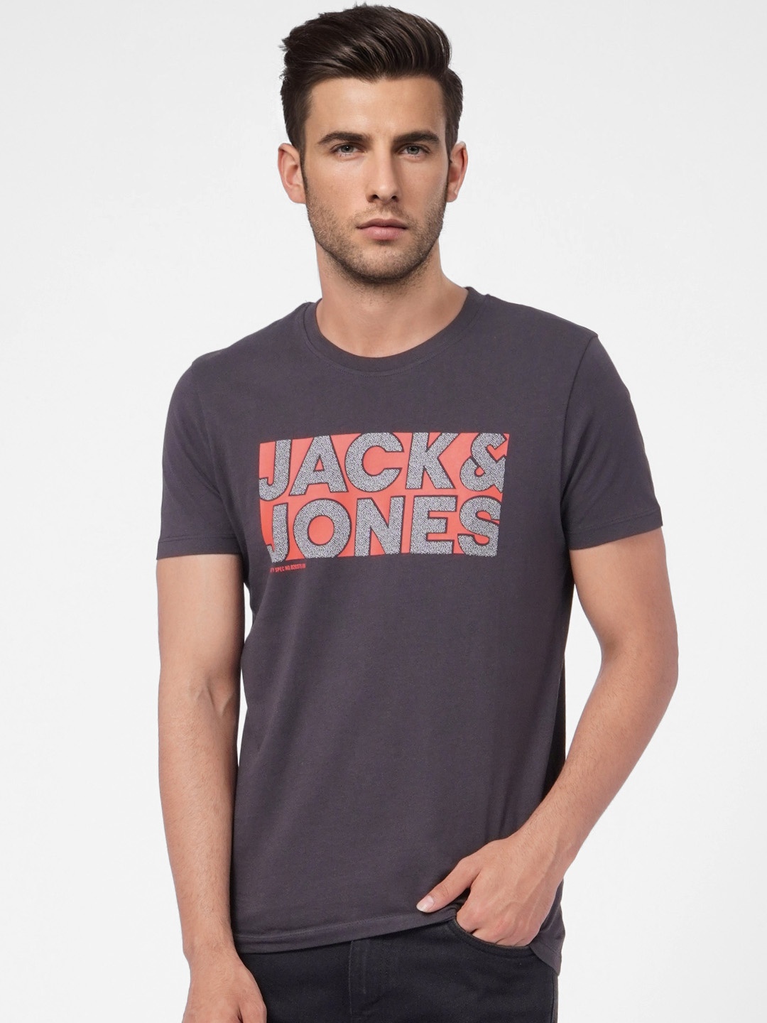 

Jack & Jones Men Black Typography Printed Pure Cotton Slim Fit T-shirt