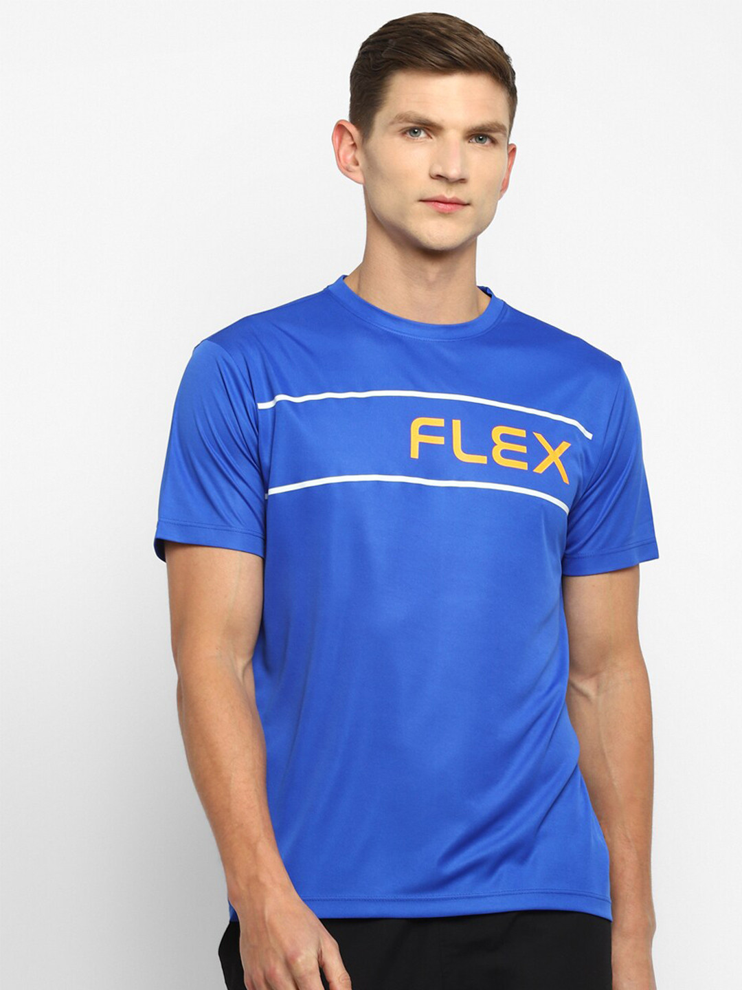 

Yuuki Men Blue Typography Printed T-shirt