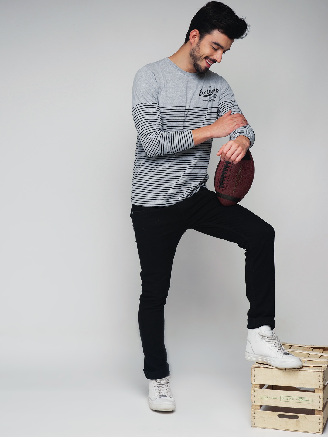 

Difference of Opinion Men Grey Melange Striped Round Neck T-shirt