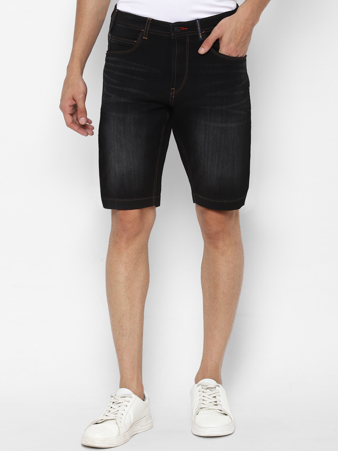 

Allen Solly Sport Men Black Washed Slim Fit Denim Shorts