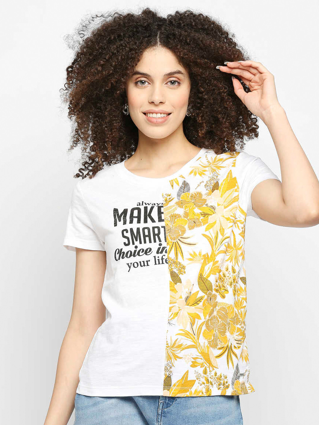 

Pepe Jeans Women Off White Graphic Printed T-shirt