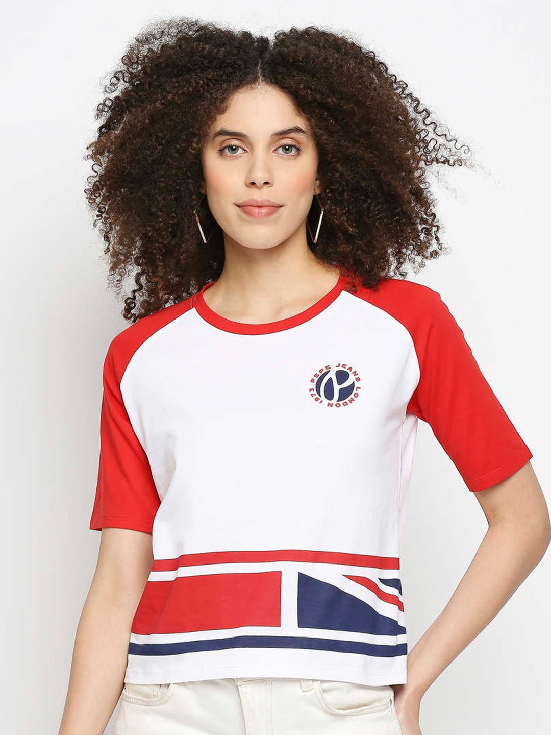 

Pepe Jeans Women Off-White & Red Colourblocked Cotton T-shirt