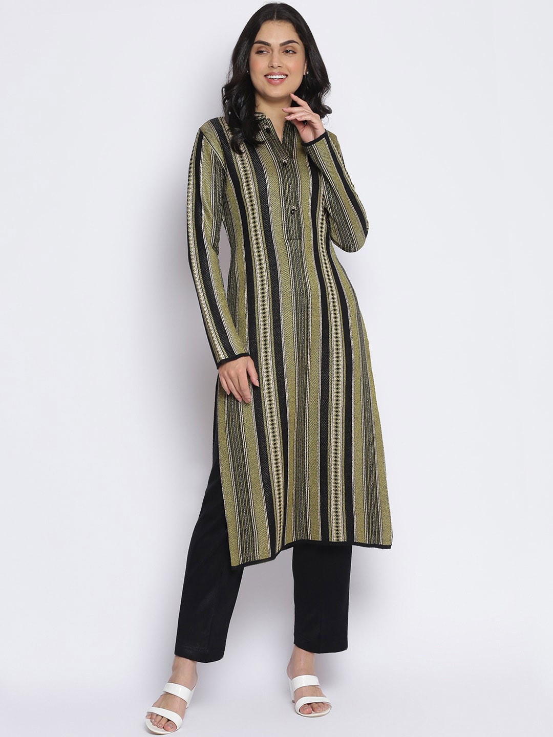 

MIKHAD Women Black Striped Jacquard Kurta