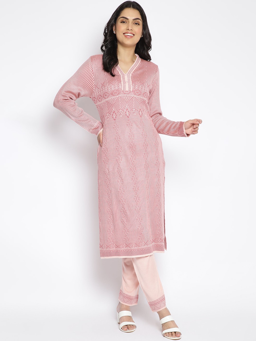

MIKHAD Women Pink Embroidered Thread Work Jacquard Kurta