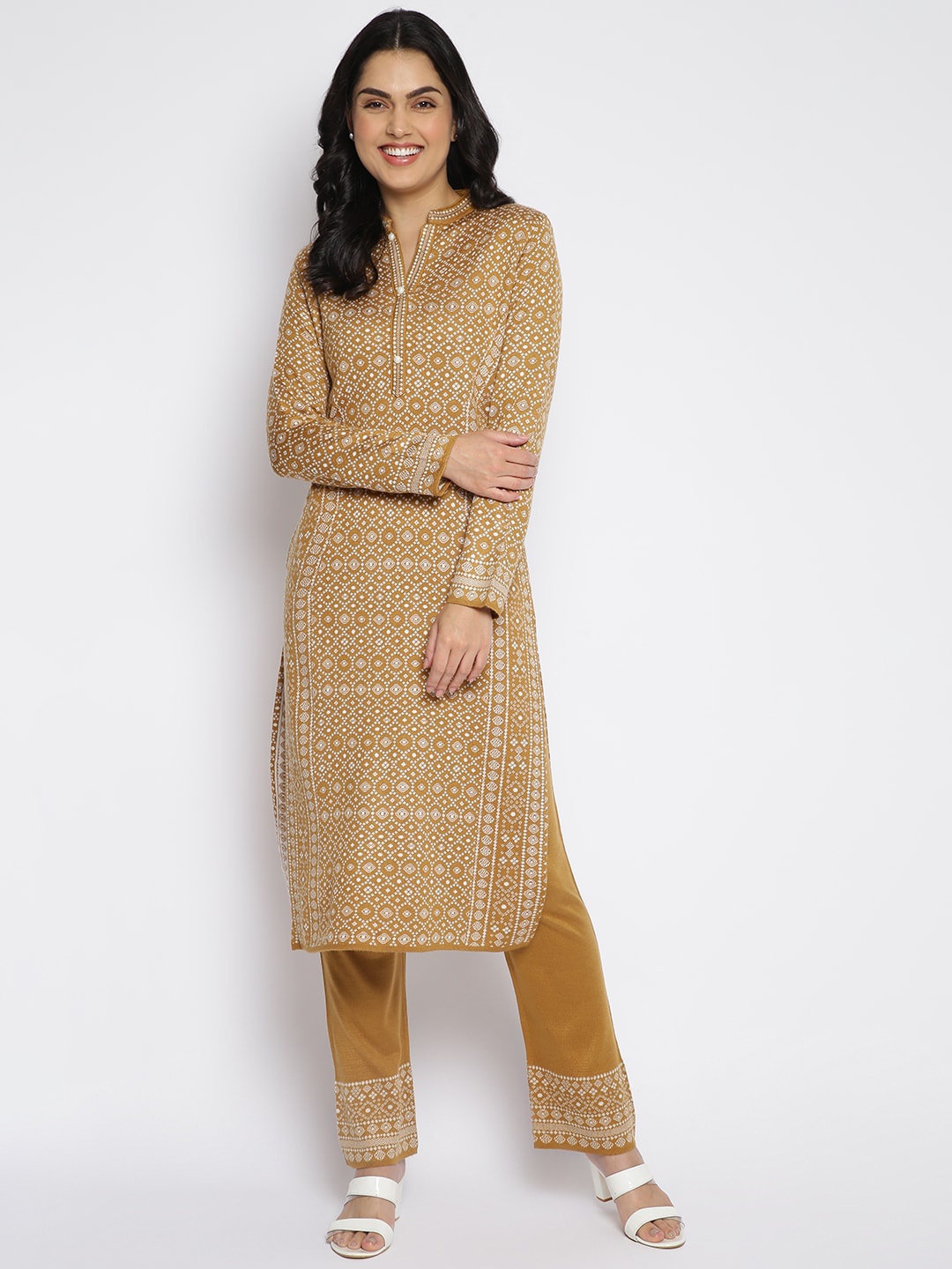 

MIKHAD Women Mustard Yellow Ethnic Motifs Printed Woolen Kurta