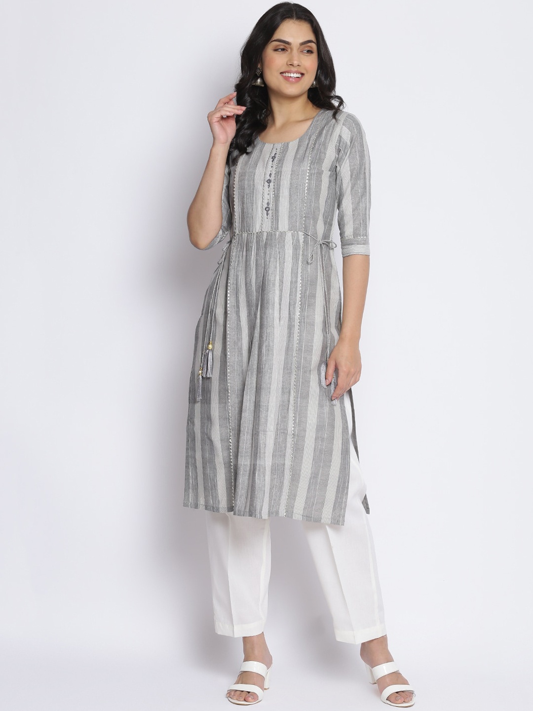 

MIKHAD Women Grey & White Striped Kurta