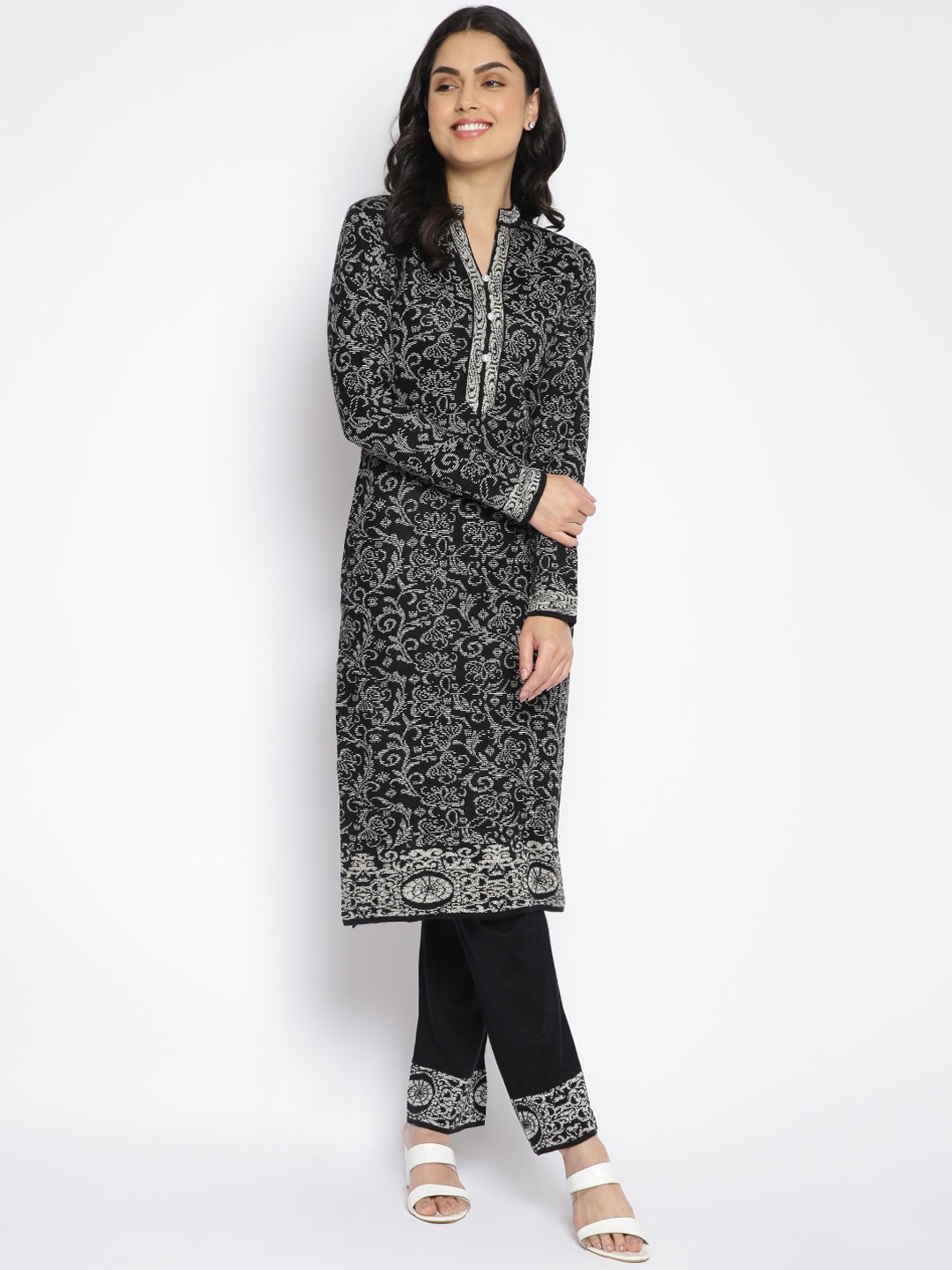 

MIKHAD Women Black Paisley Printed Jacquard Kurta