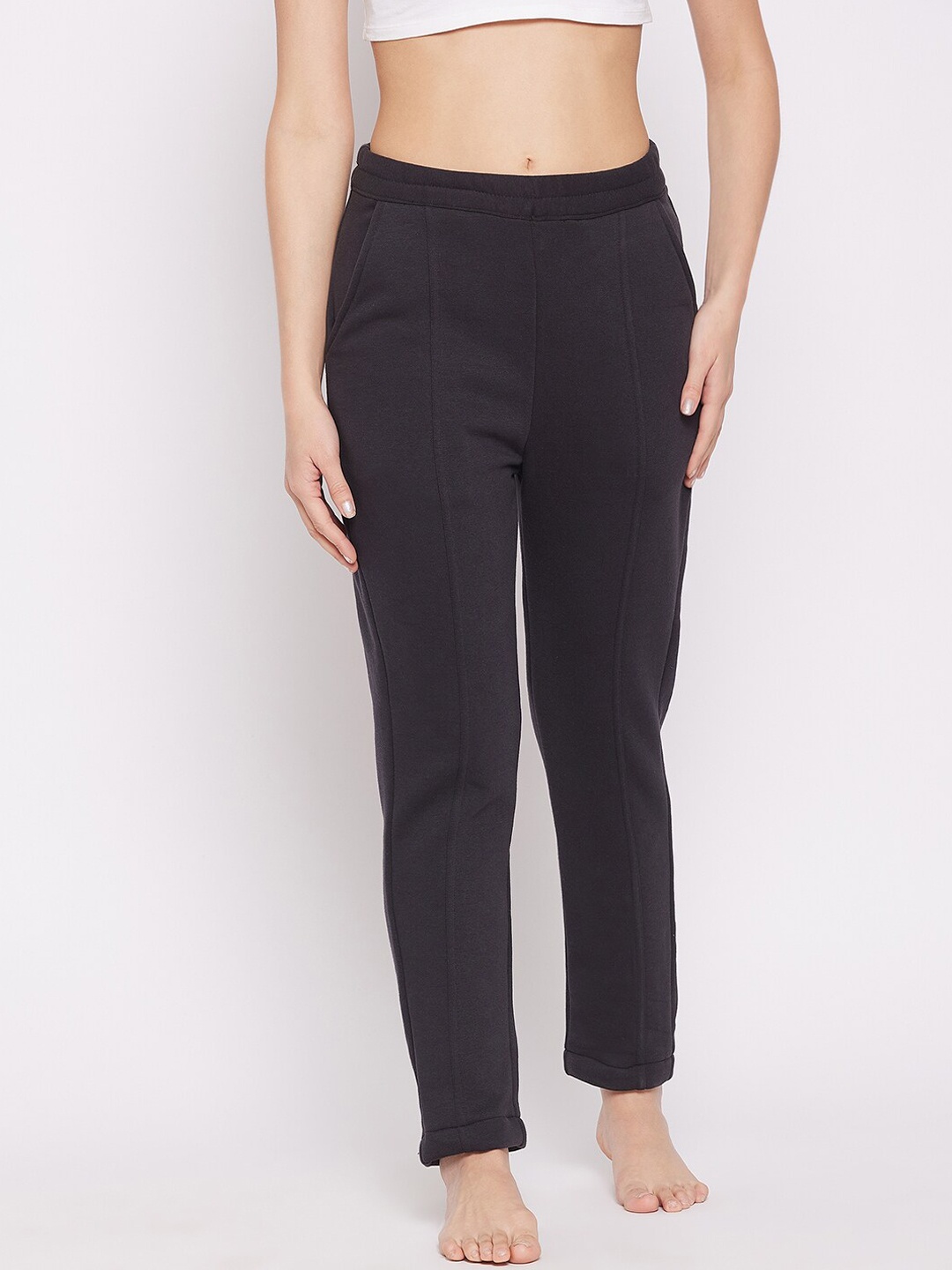 

The Kaftan Company Women Black Solid Lounge Pants
