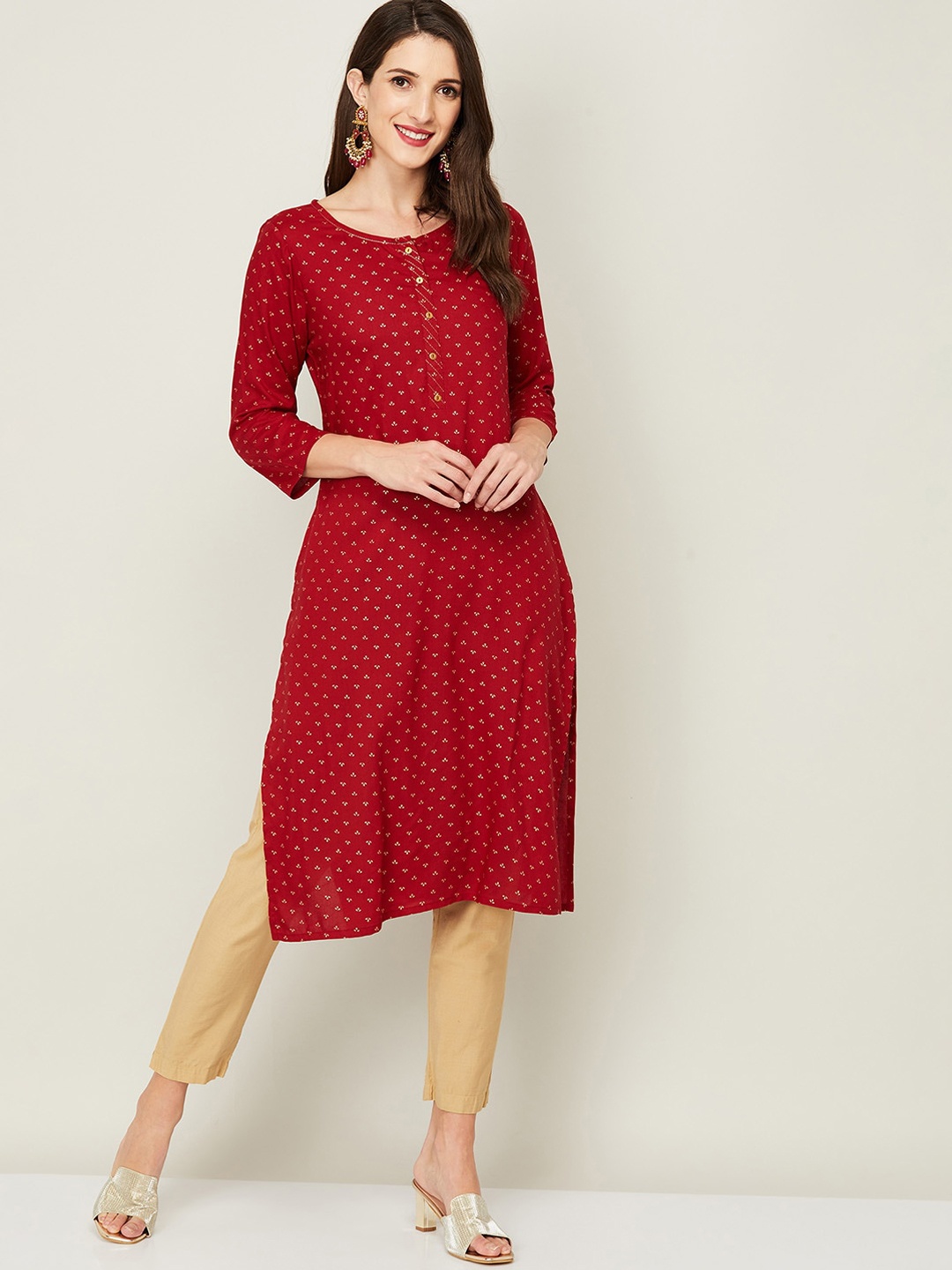 

Melange by Lifestyle Women Maroon Geometric Printed Flared Sleeves Kurta