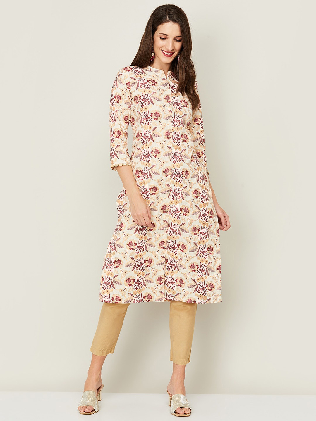 

Melange by Lifestyle Women White Floral Printed Keyhole Neck Flared Sleeves Kurta
