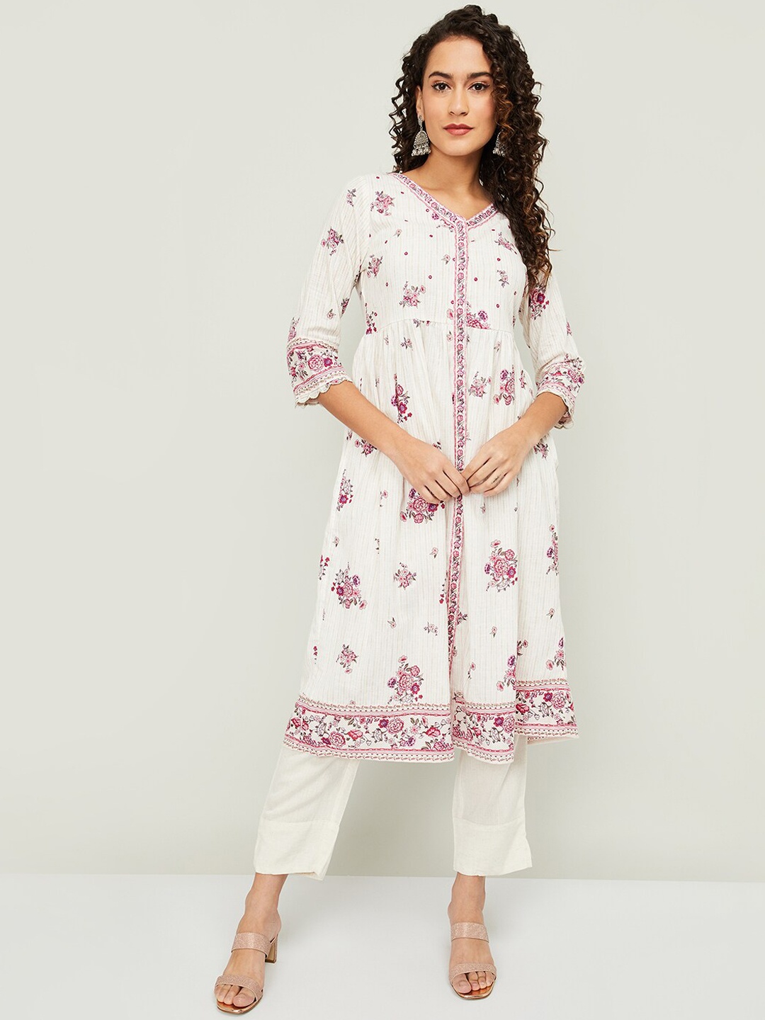 

Melange by Lifestyle Women White Floral Printed Kurta