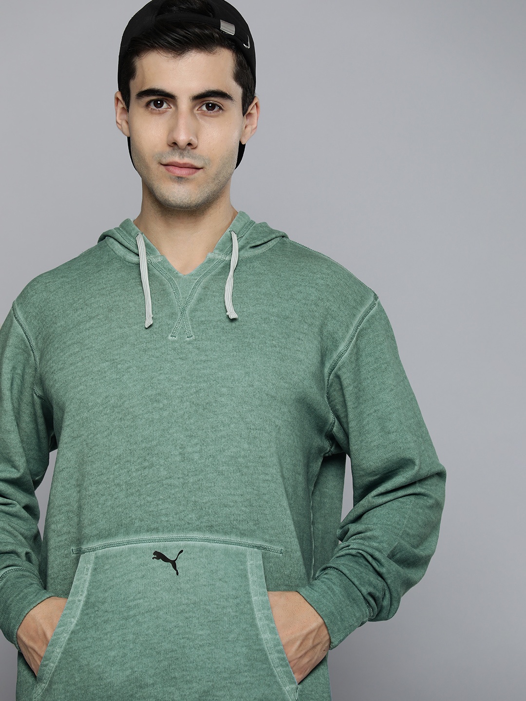

Puma Men Sea Green Solid Pure Cotton Hooded Pullover Yoga Sweatshirt