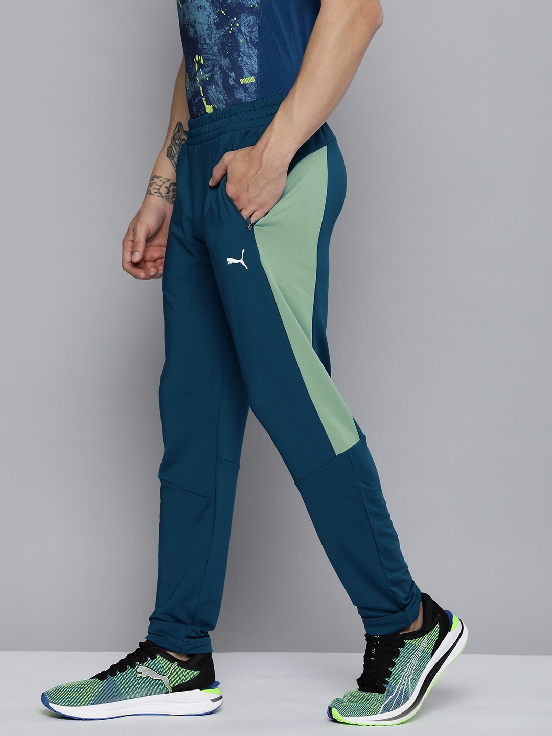 

one8 x PUMA Colourblocked Virat Kohli Woven Slim Fit Track Pants, Teal