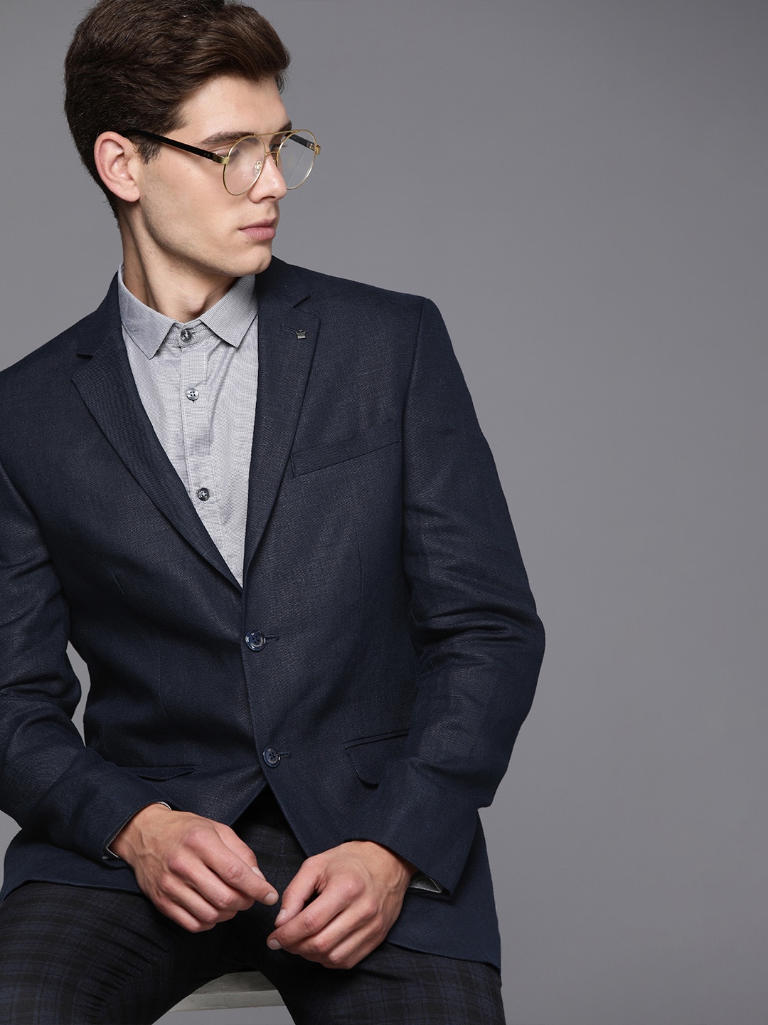 

Louis Philippe Men Navy-Blue Solid Slim Fit Single-Breasted Formal Blazer