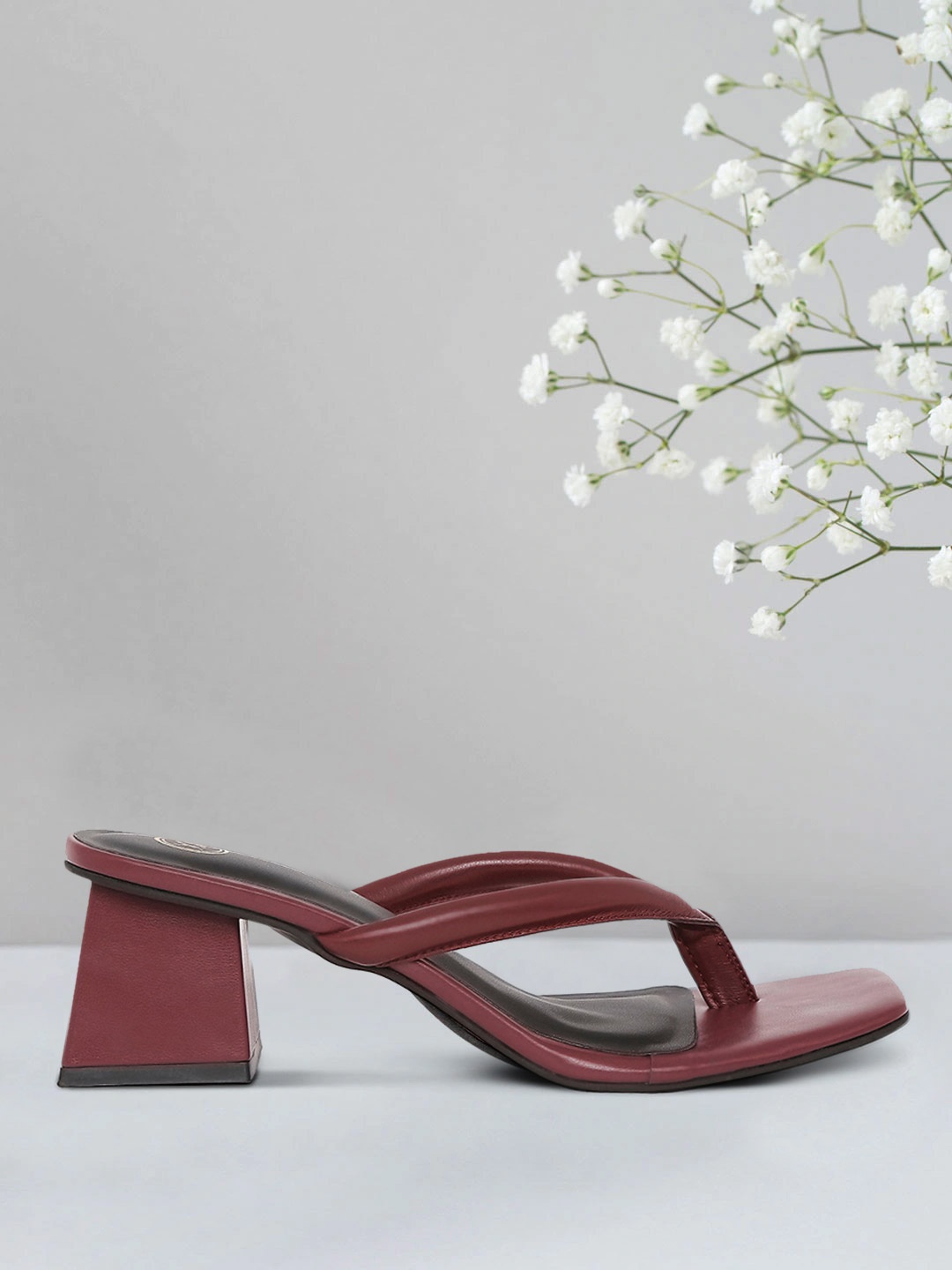 

20Dresses Maroon PU Block Sandals
