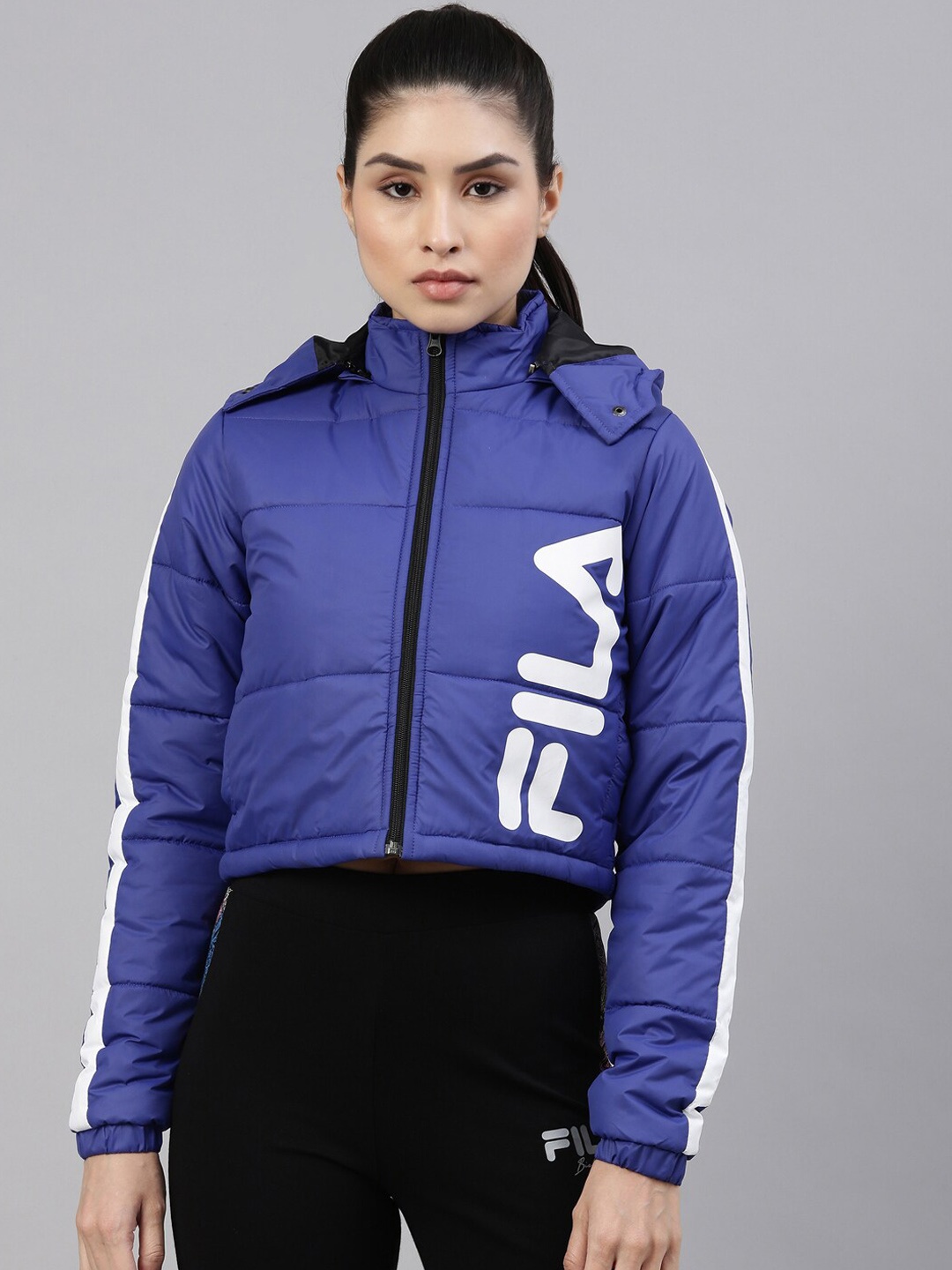 

FILA Women Blue Geometric Crop Running Padded Jacket