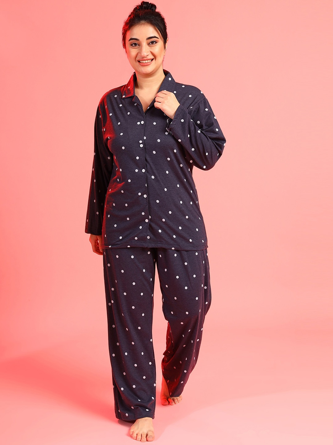 

Instafab Plus Size Women Navy Blue & White Polka Dots Printed Night suit