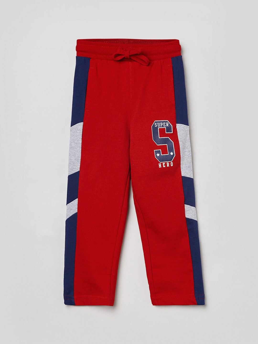 

max Boys Red Solid Pure Cotton Joggers