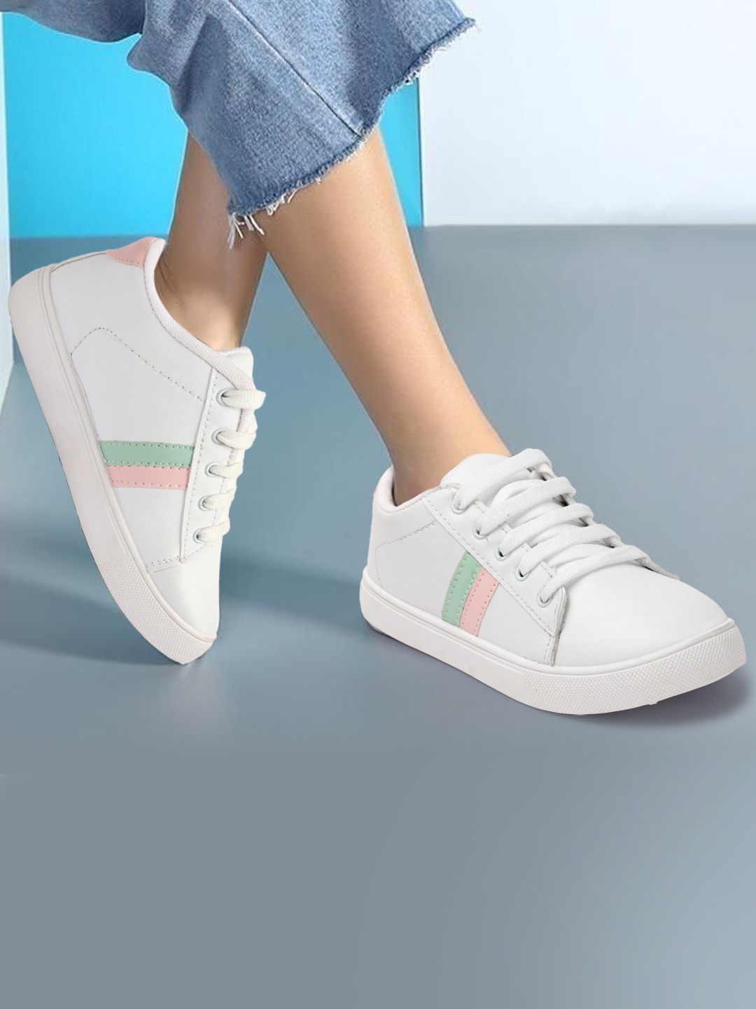 

Longwalk Women White Striped Sneakers