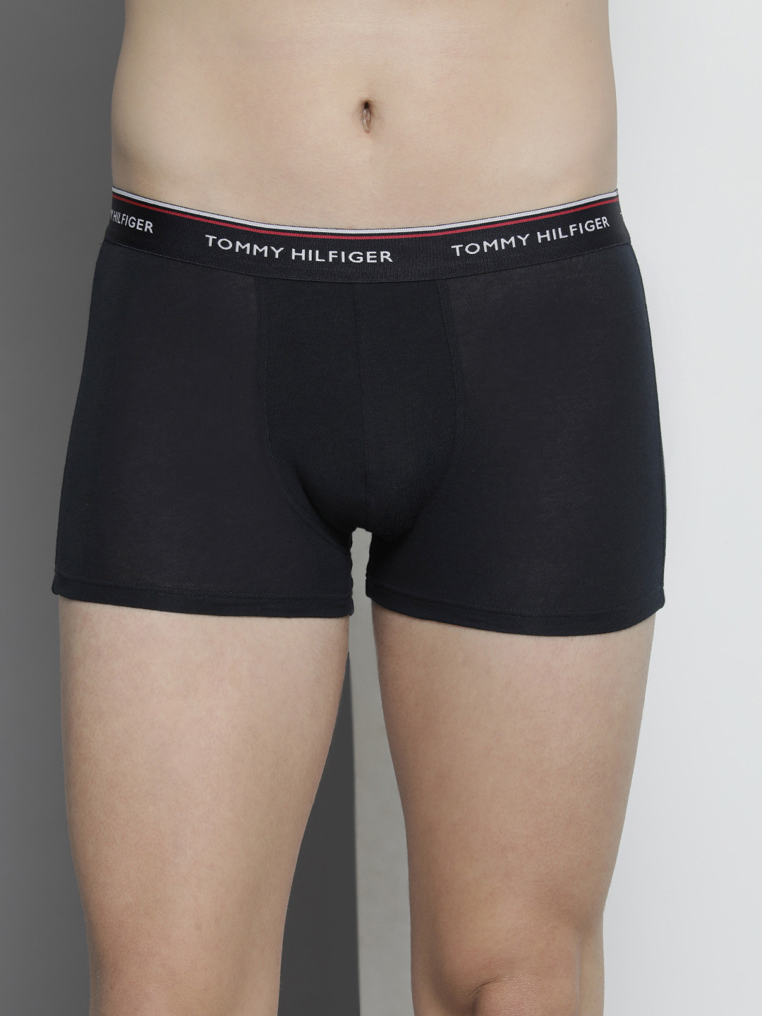 

Tommy Hilfiger Men Pack Of 3 Solid Trunk P2AB4132, Black