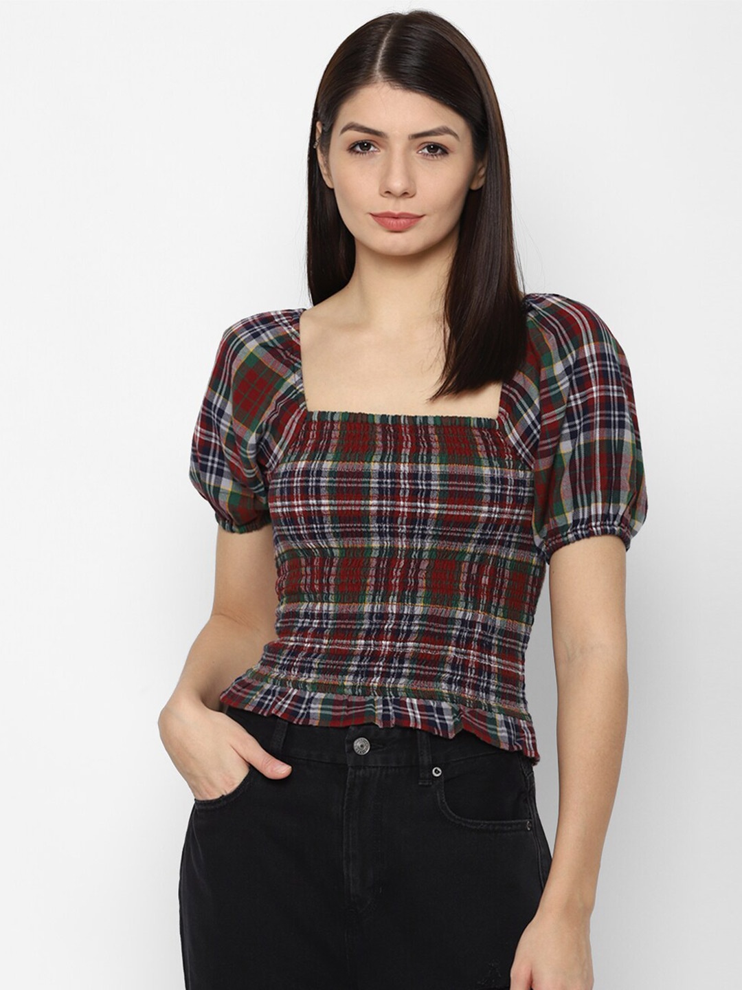 

AMERICAN EAGLE OUTFITTERS Red & Green Smocked Checked Crop Top