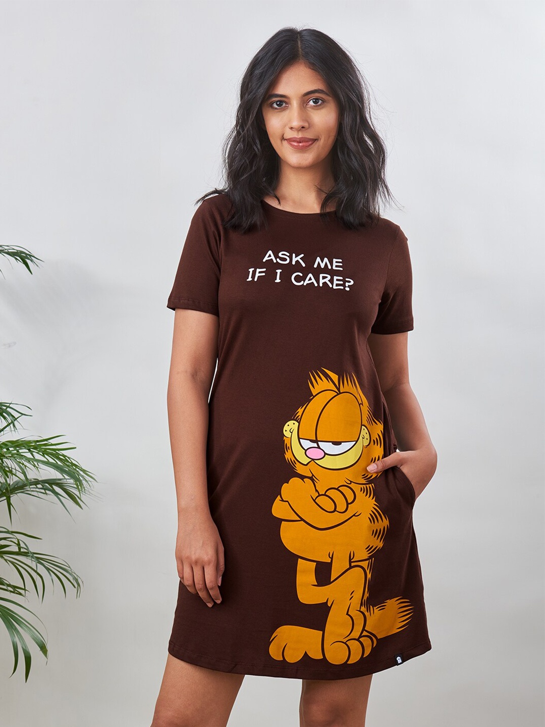 

The Souled Store Maroon Garfield Printed T-shirt Dress