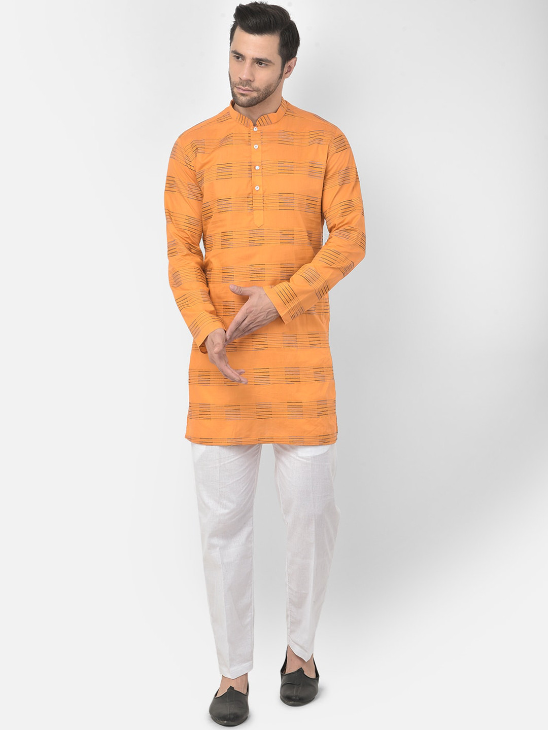 

DEYANN Men Orange Pure Cotton Kurta with Pyjamas