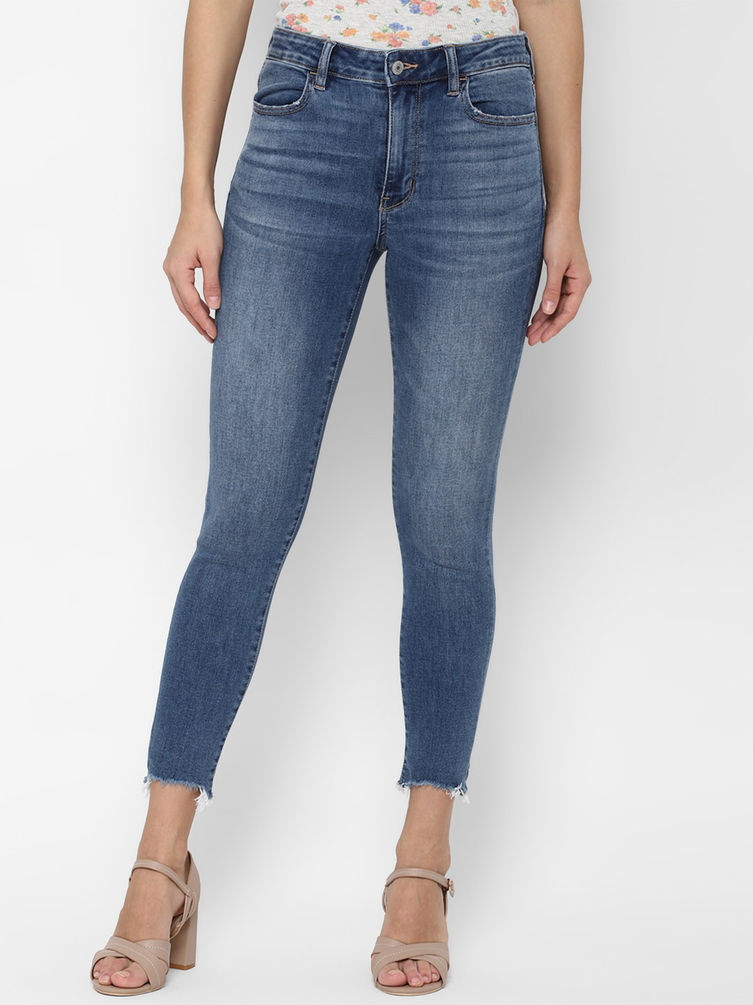 

AMERICAN EAGLE OUTFITTERS Women Blue Slim Fit Heavy Fade Jeans