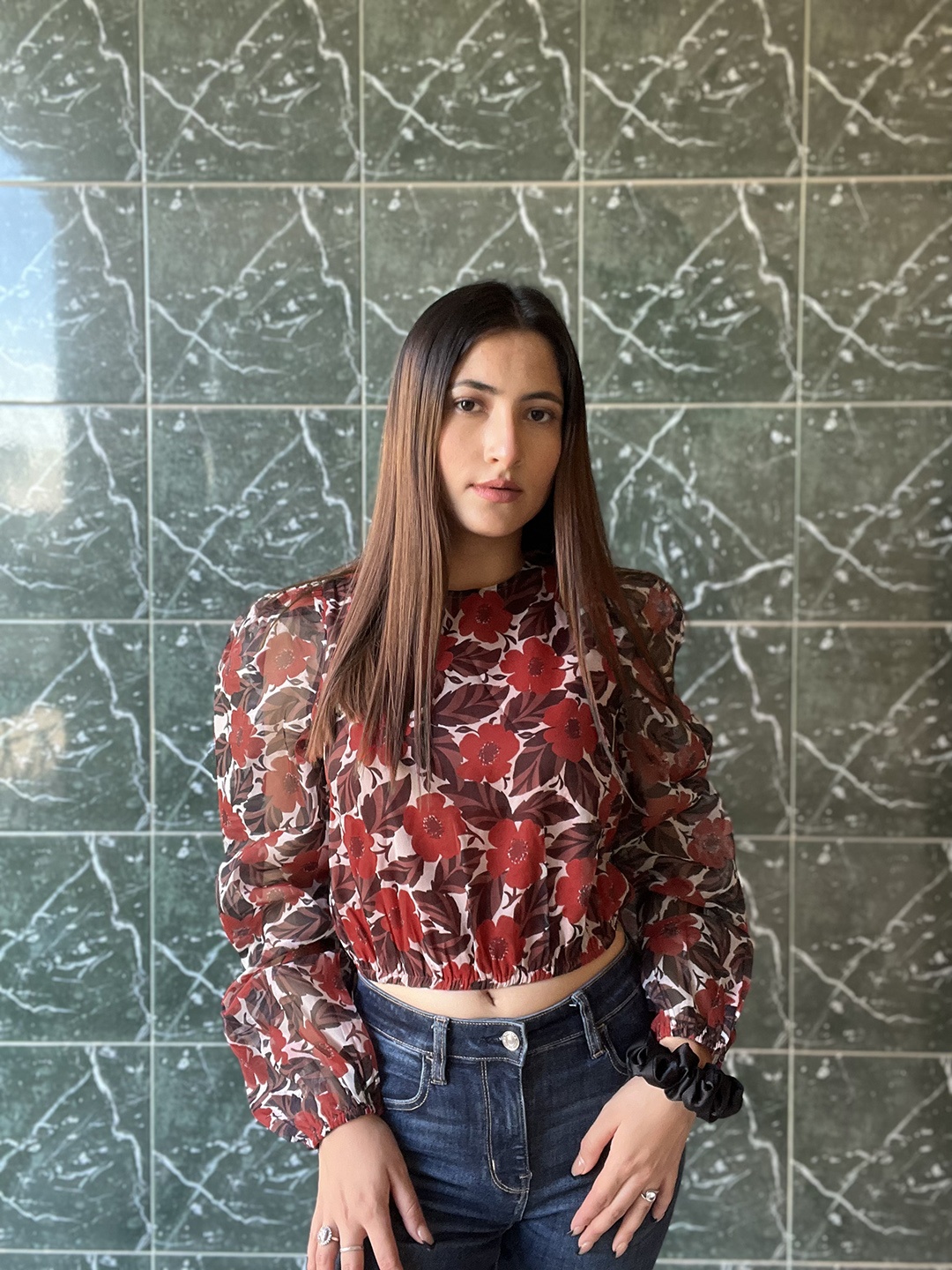 

SASSAFRAS Women Gorgeous Red Floral Cropped Top
