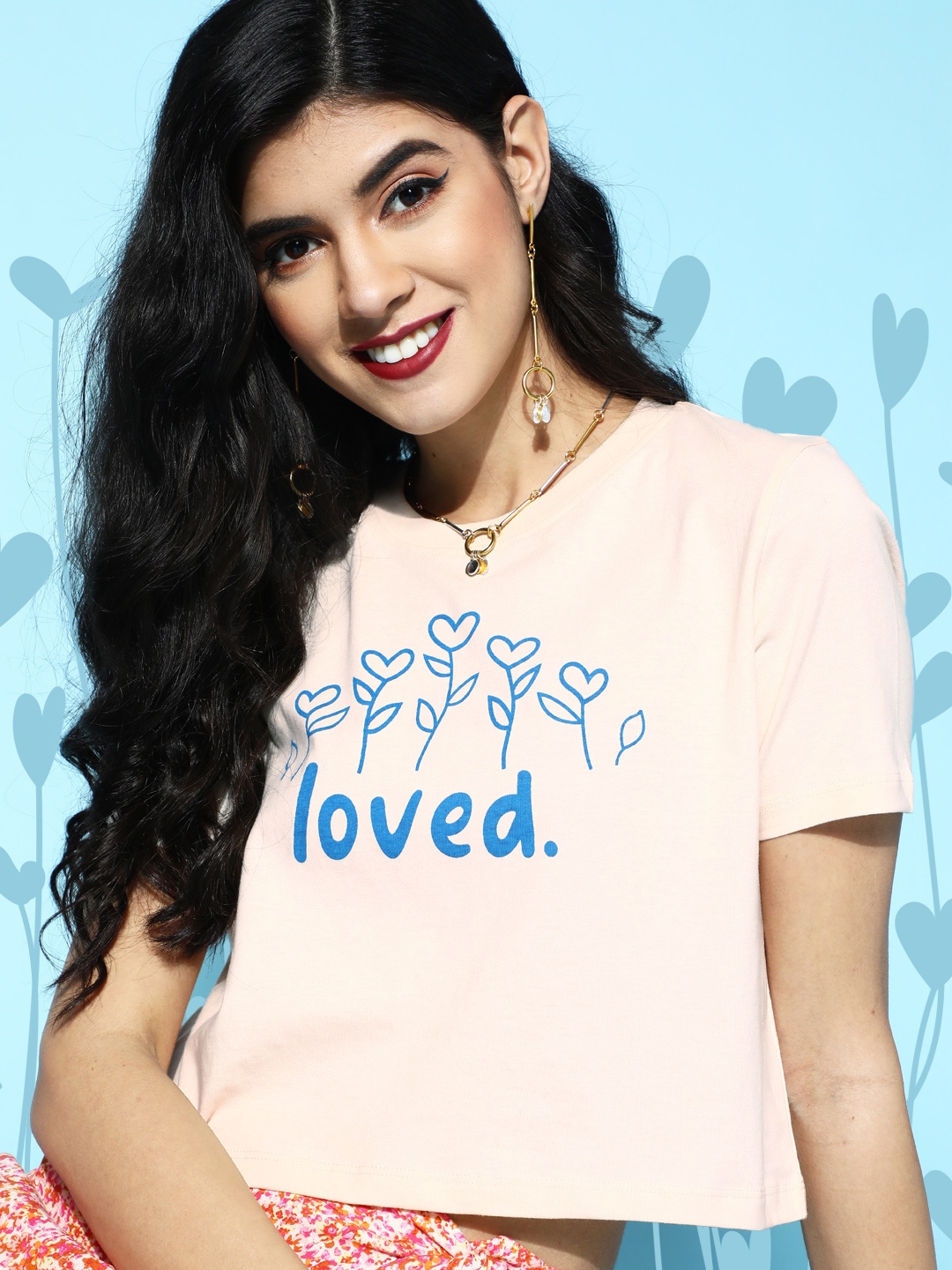 

SASSAFRAS Women Cream-Coloured Loved Print Crop Boxy T-shirt