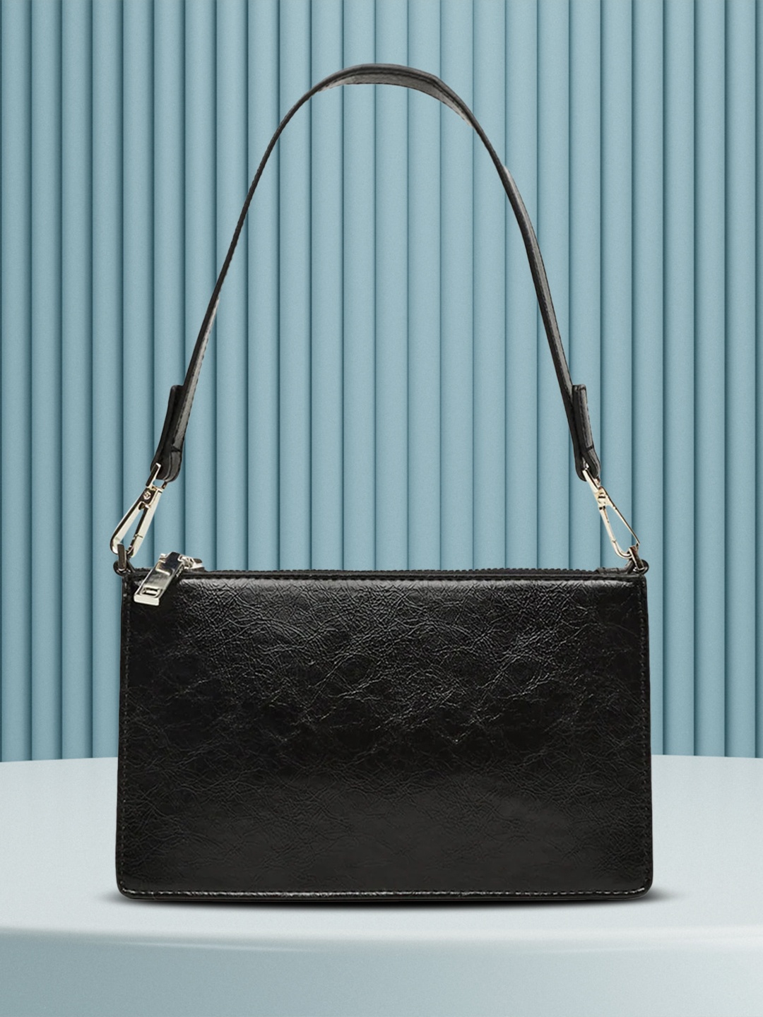 

MANGO Black Solid Baguette Bag
